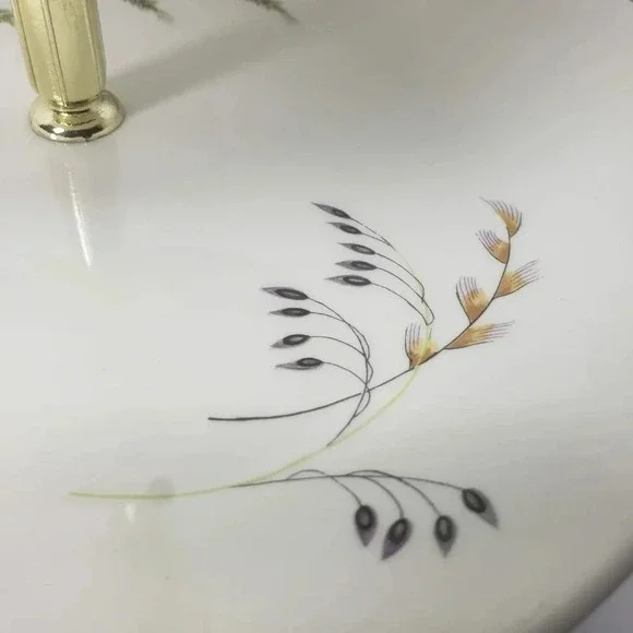 Vintage  Crown Essex Canadiana Wheat Pattern 2-Tier Cake Stand with Handle, - Picture 6 of 8